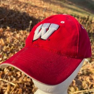 University Wisconsin Badgers W Baseball Hat College HMI Adjustable Red Cap Worn